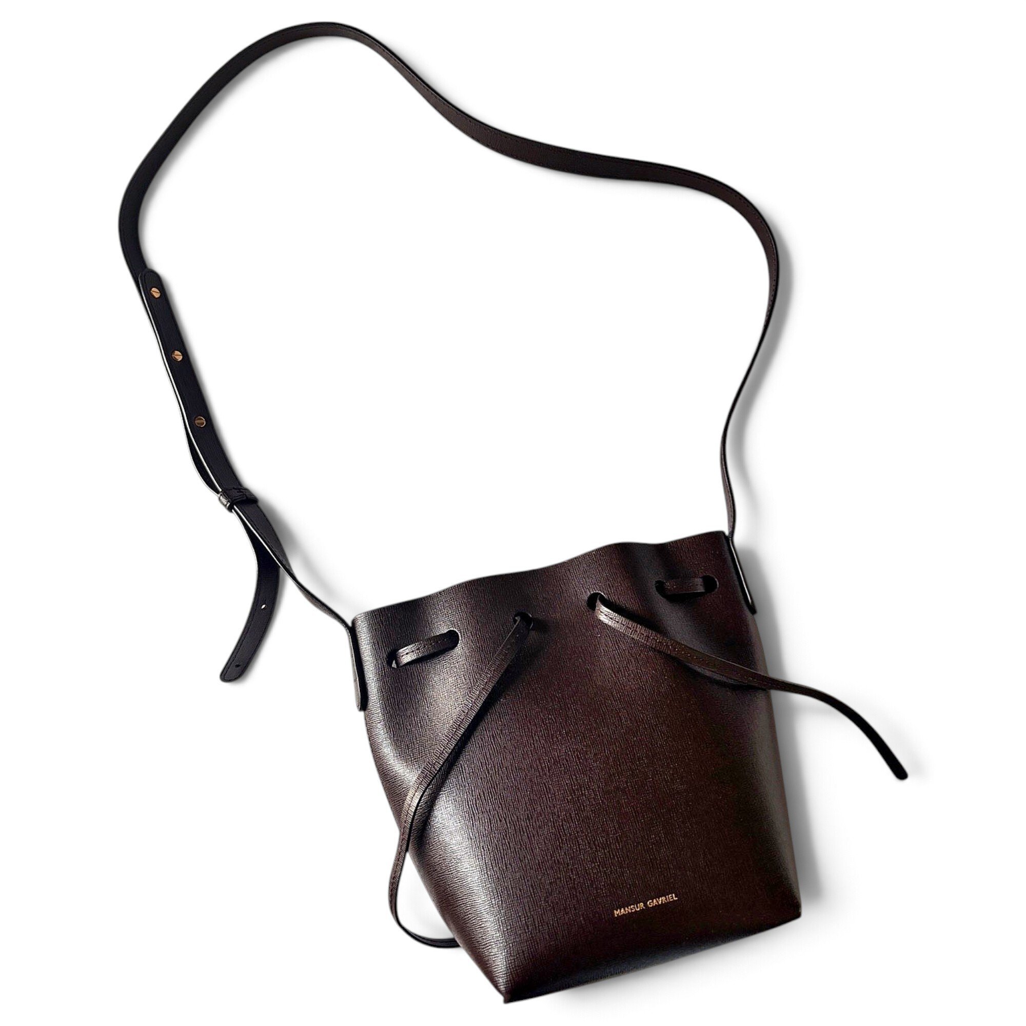 Bucket leather crossbody bag