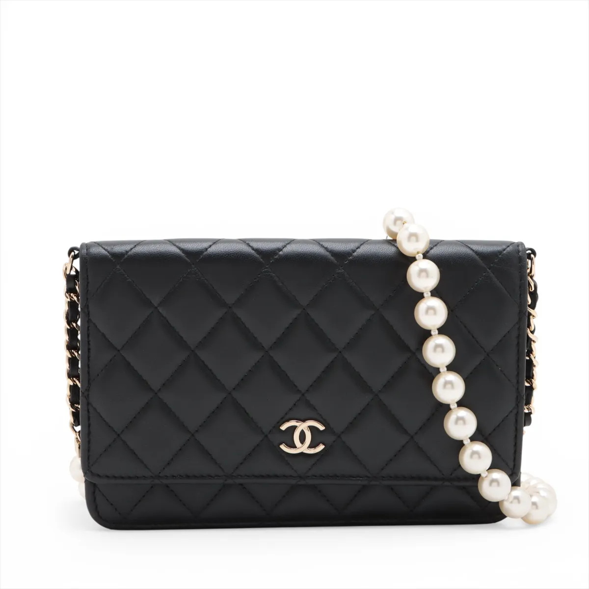 Chanel Matelasse Lambskin Chain Wallet Pearl Black Gold Metal Fittings random pl