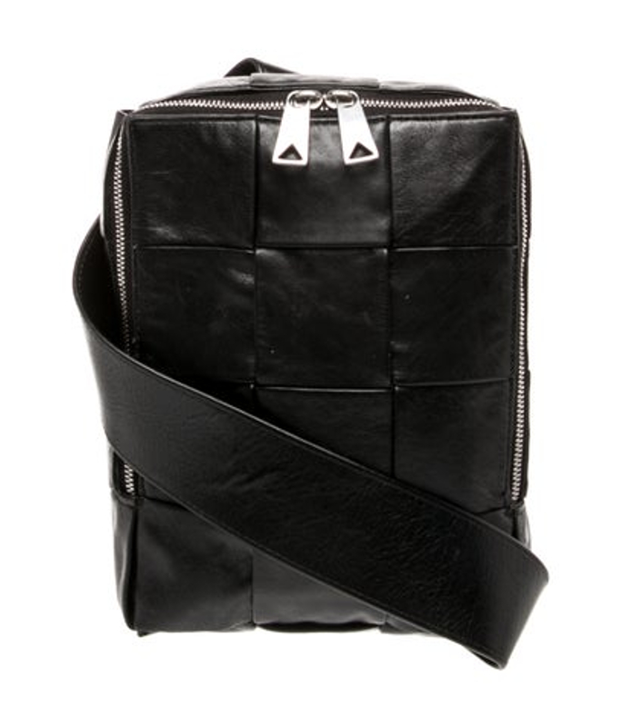 Bottega Veneta Veneta Intrecciato Cassette Sling Bag