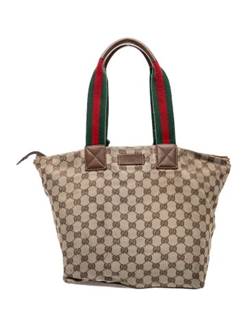 GG Canvas Shoulder Bag