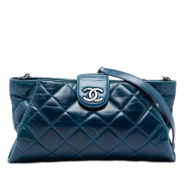 Quilted Glazed Calfskin Coco Pleats Chain Clutch