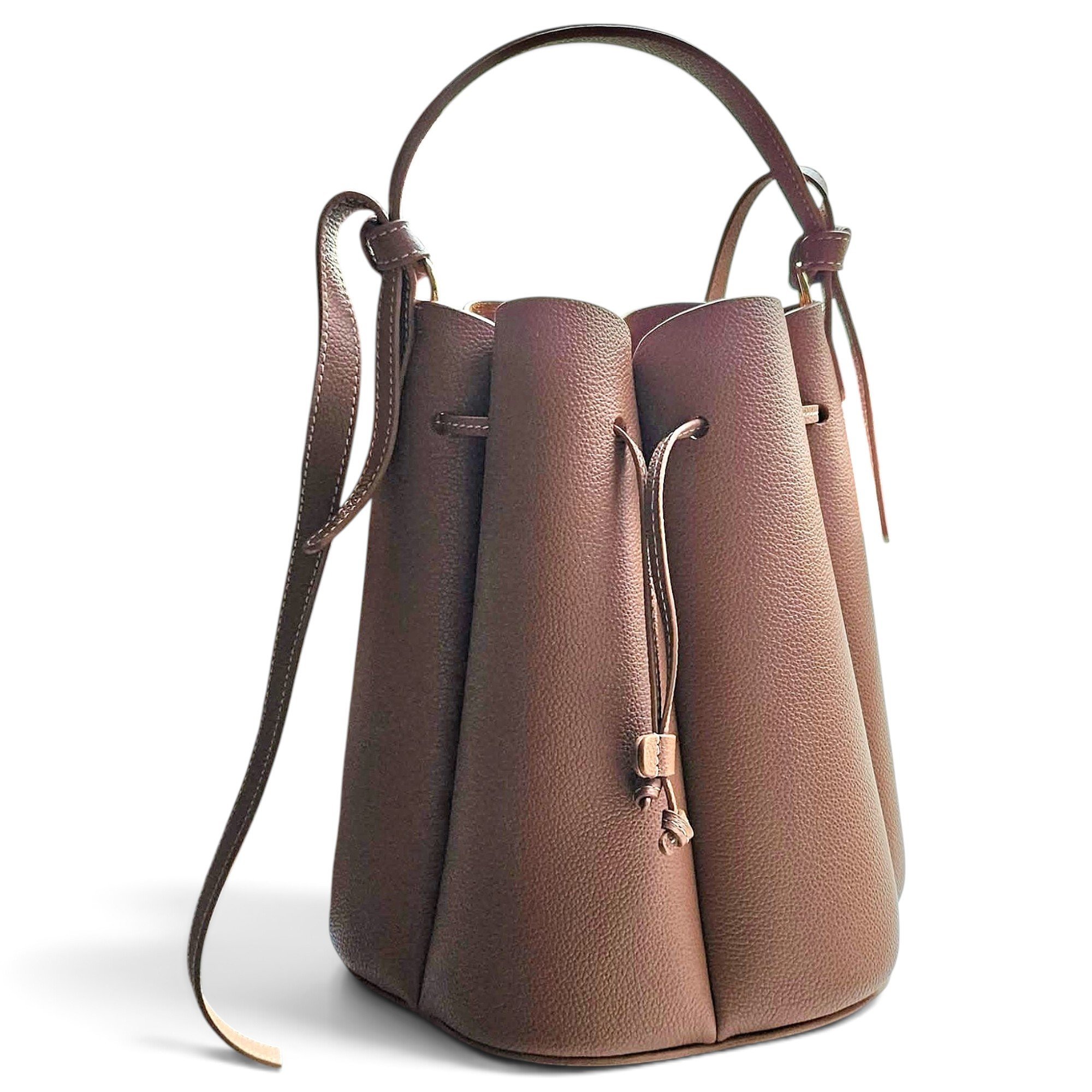 Numéro Huit leather bag