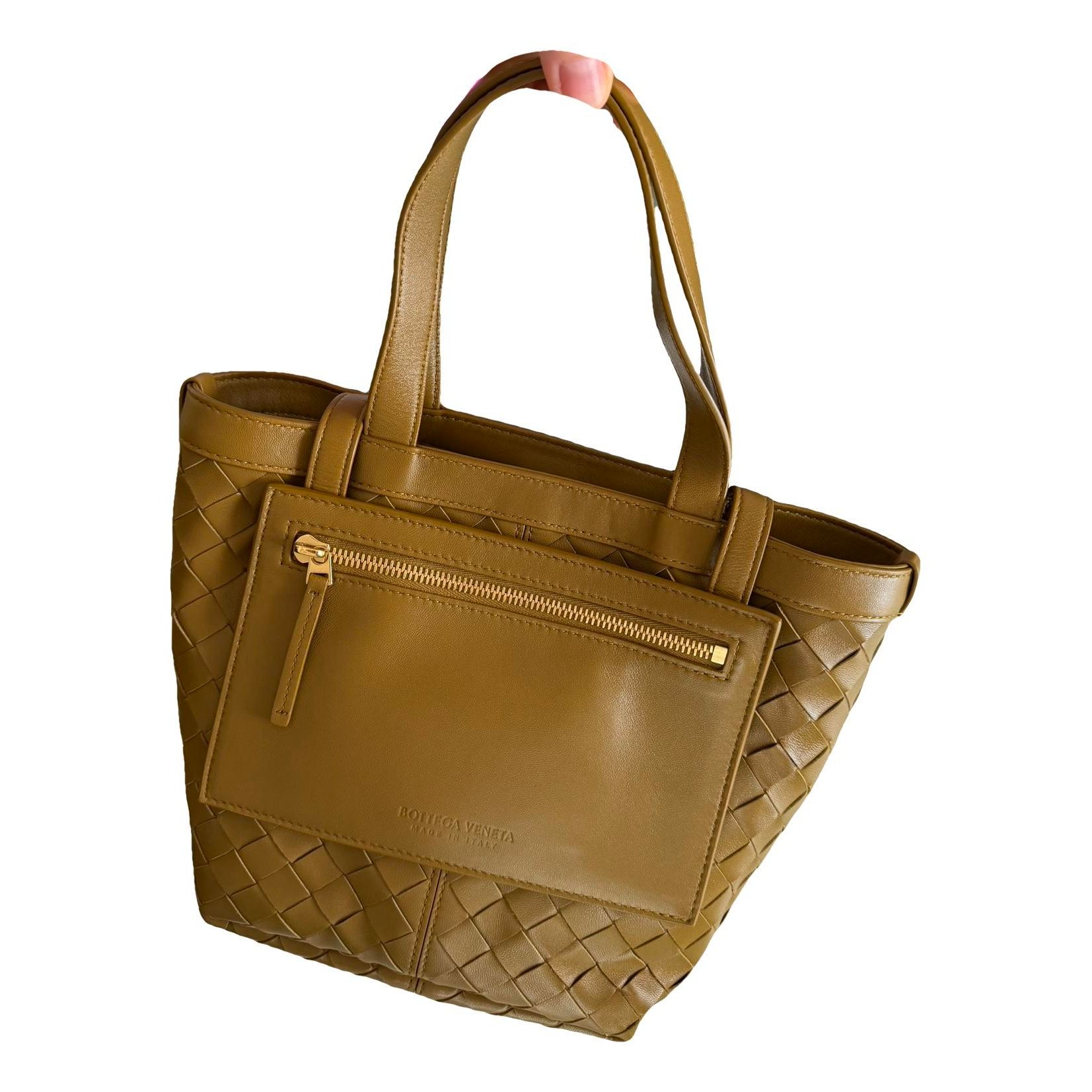 Leather handbag
