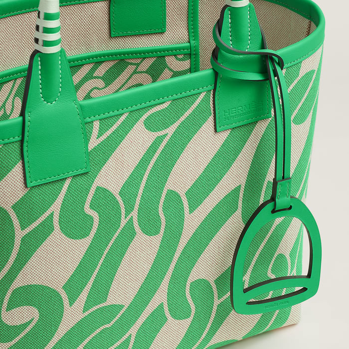 Steeple 25 Bag