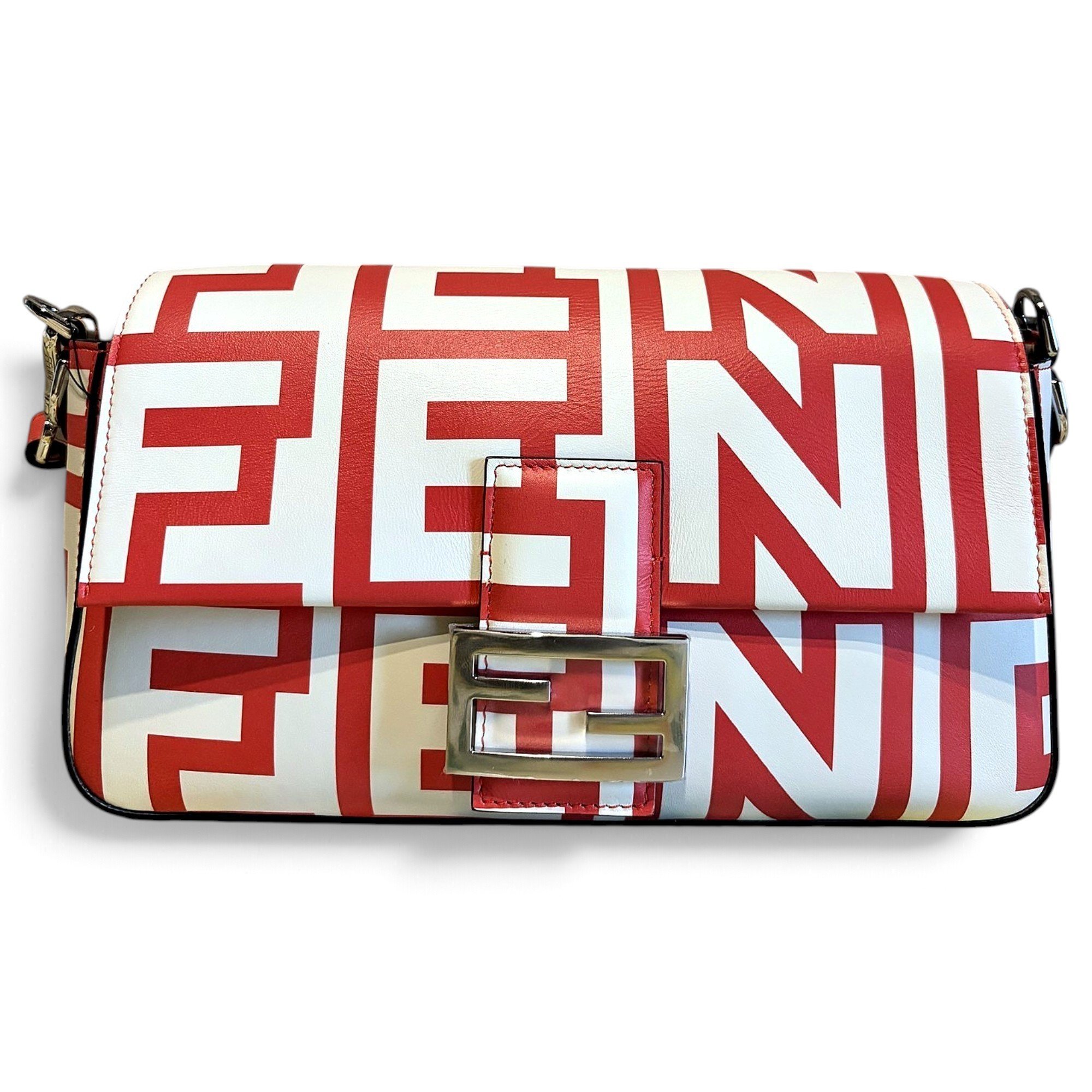 Baguette leather handbag