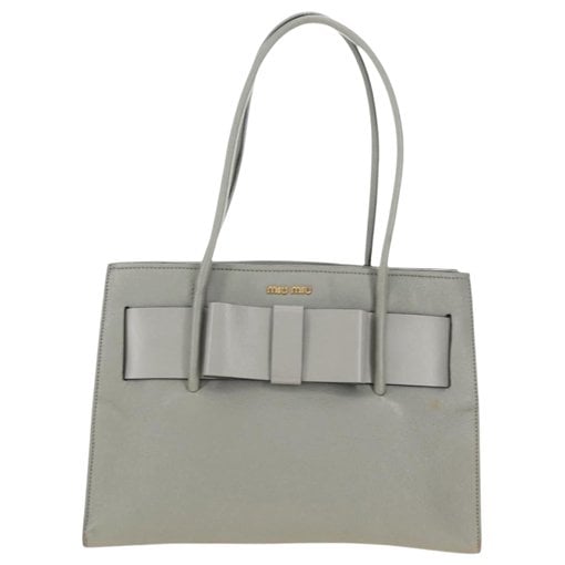 Matelassé leather handbag