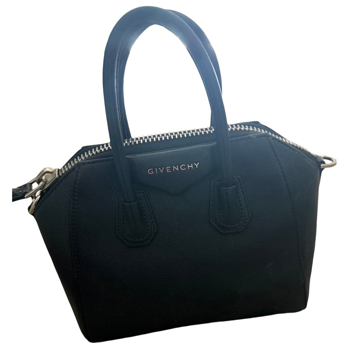 Antigona leather handbag