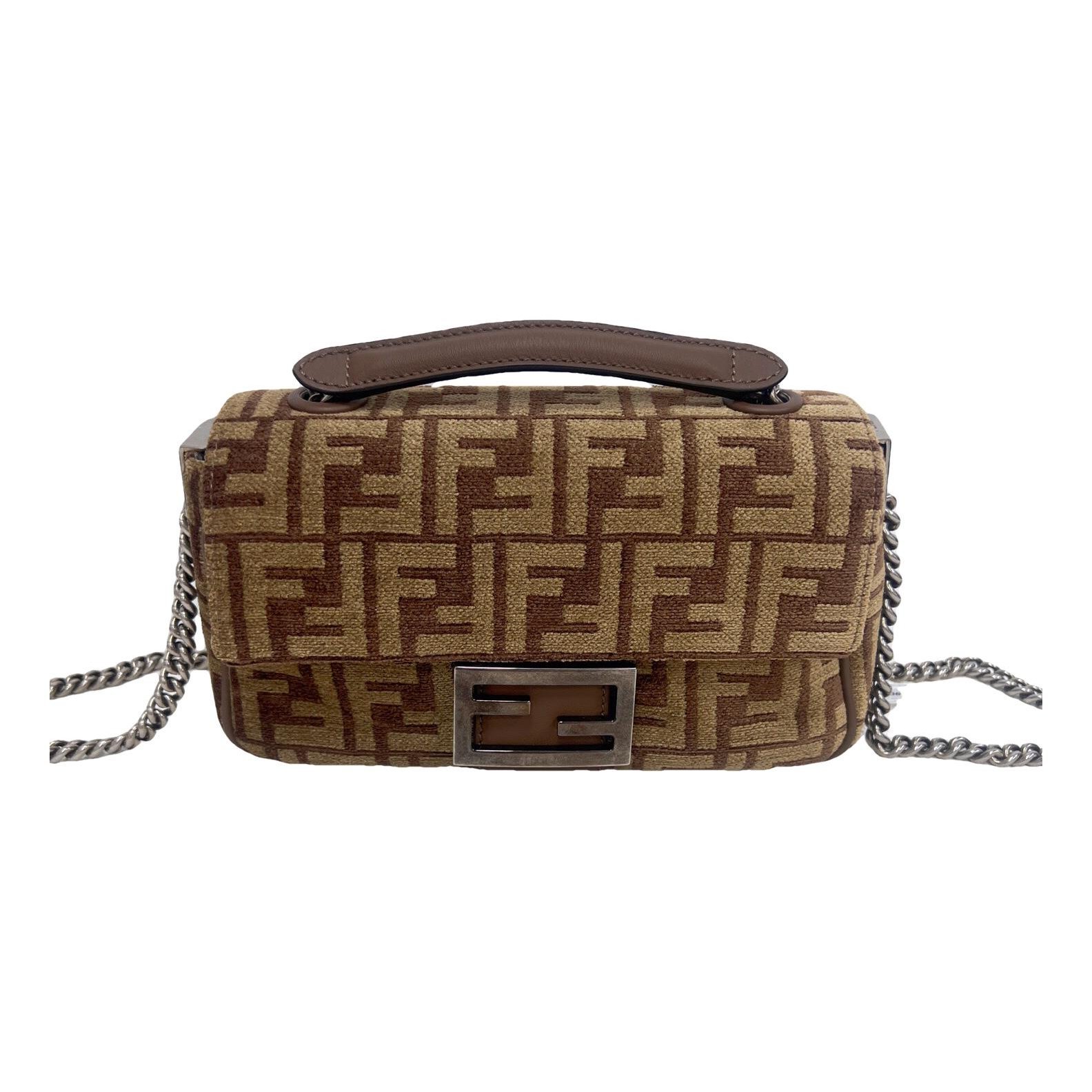 Baguette cloth handbag