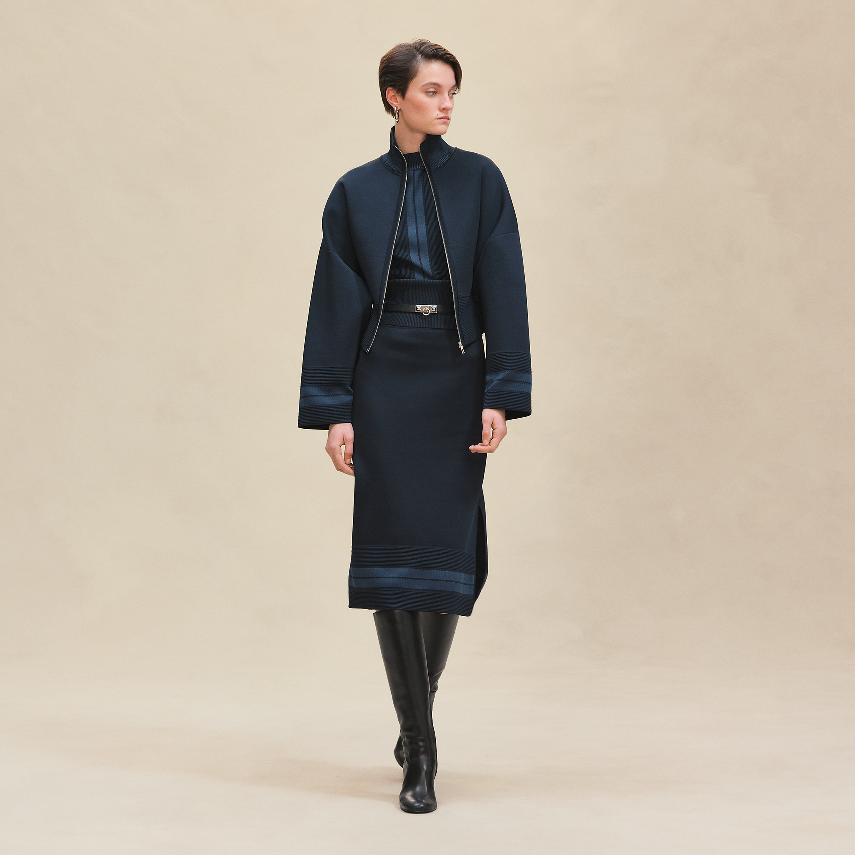 Zipped bicolor jacket