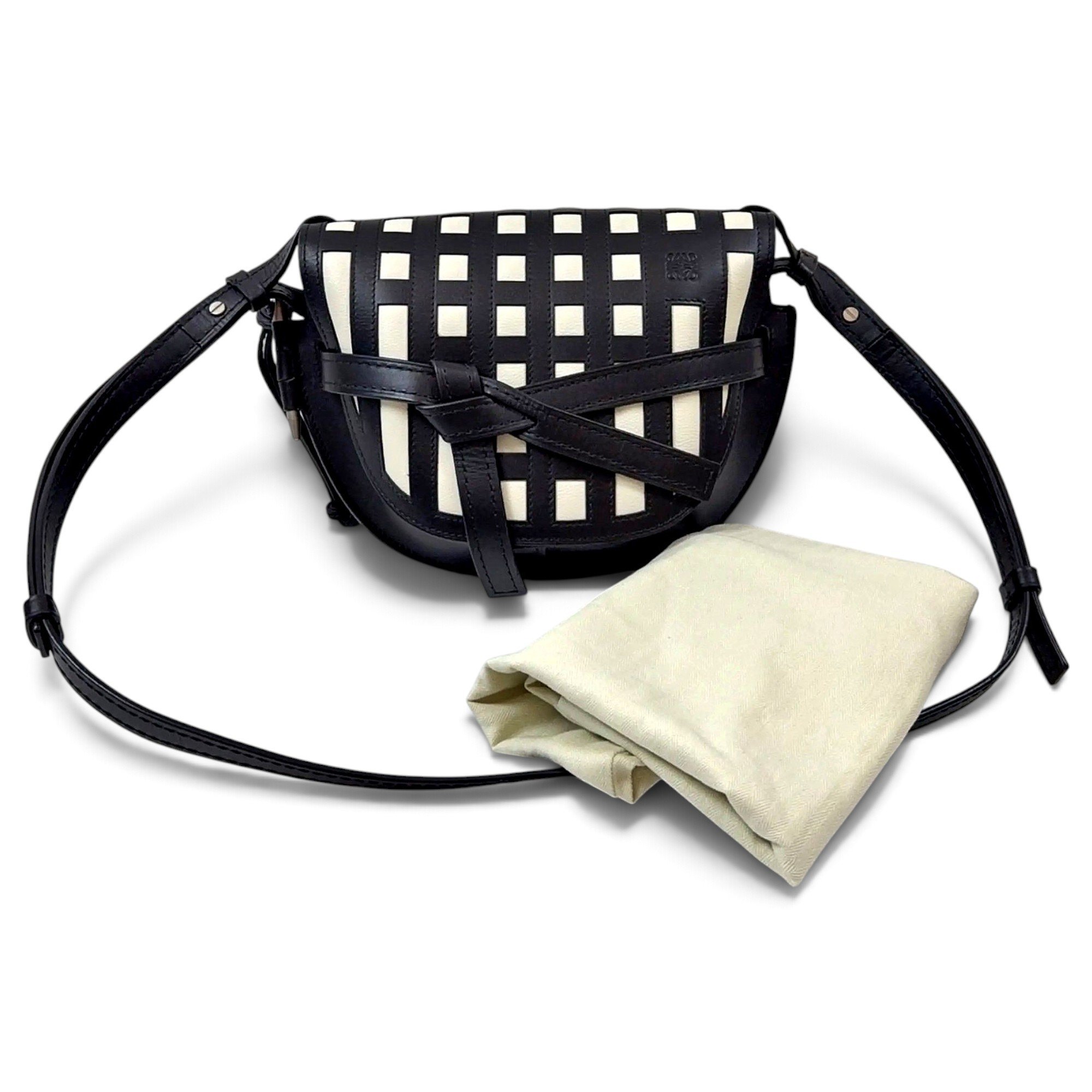 Leather crossbody bag