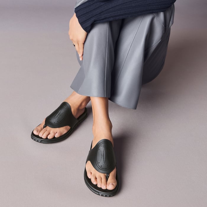 Noir Natura Sandal