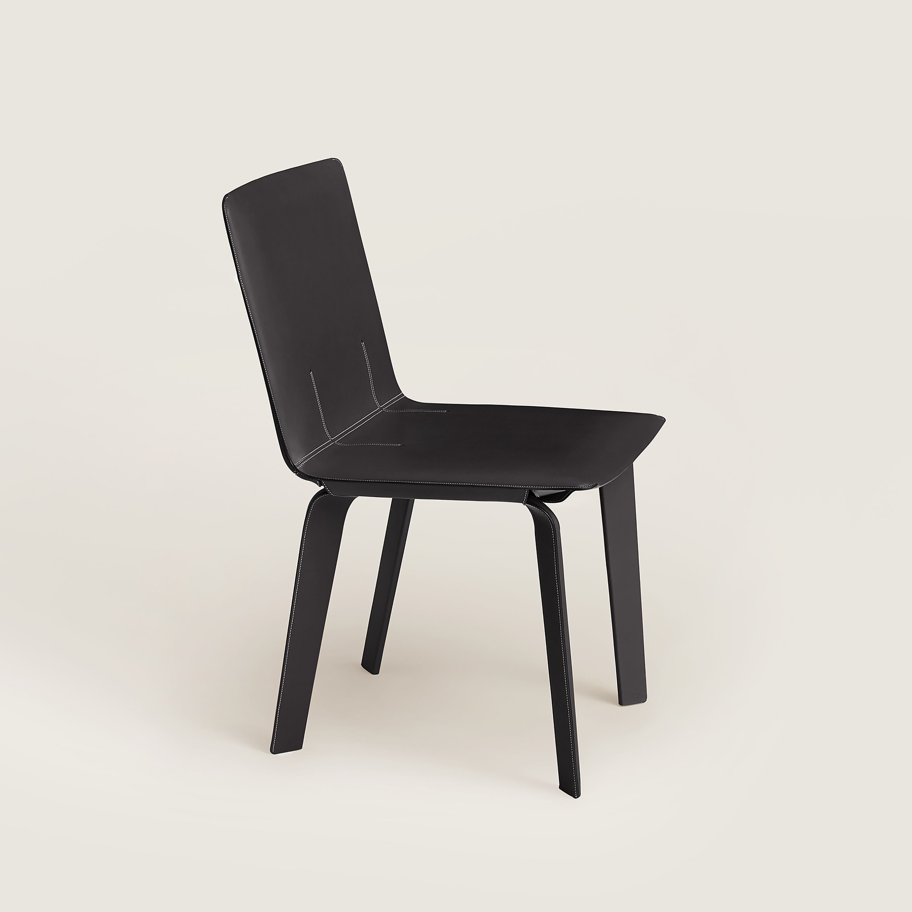Sellier chair
