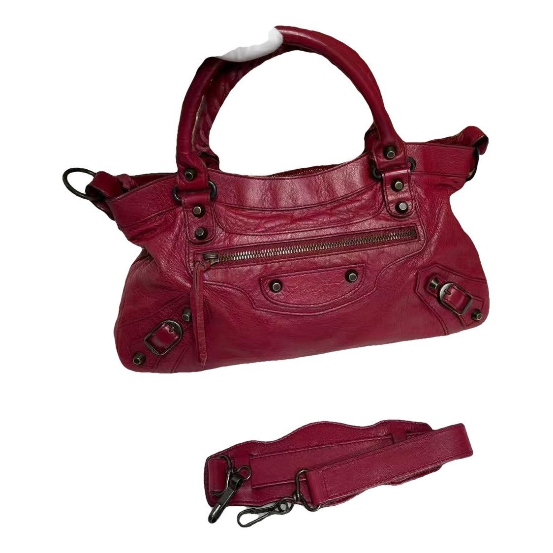 City leather handbag