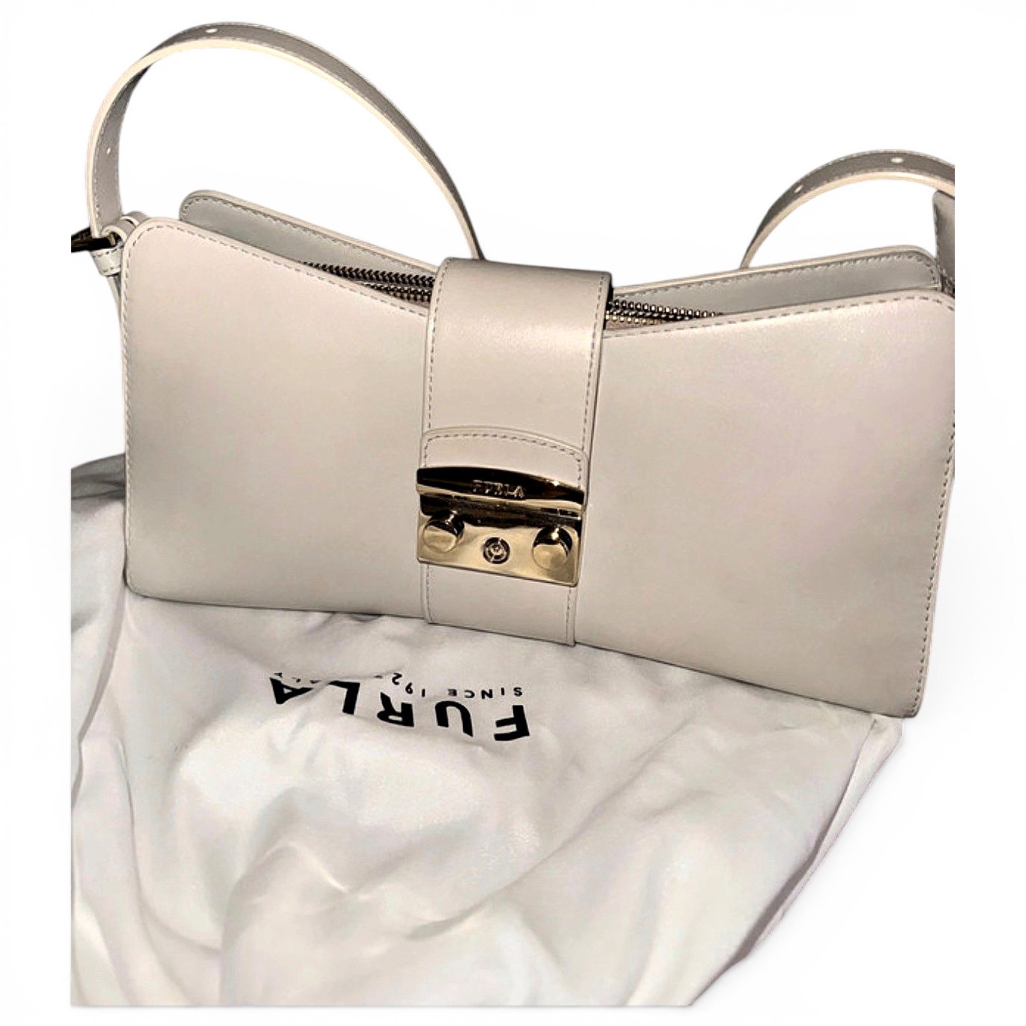 Metropolis leather handbag