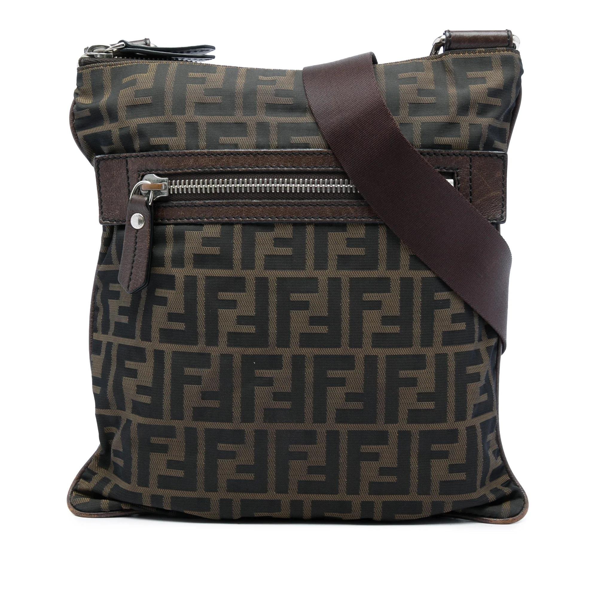 Pocket leather handbag