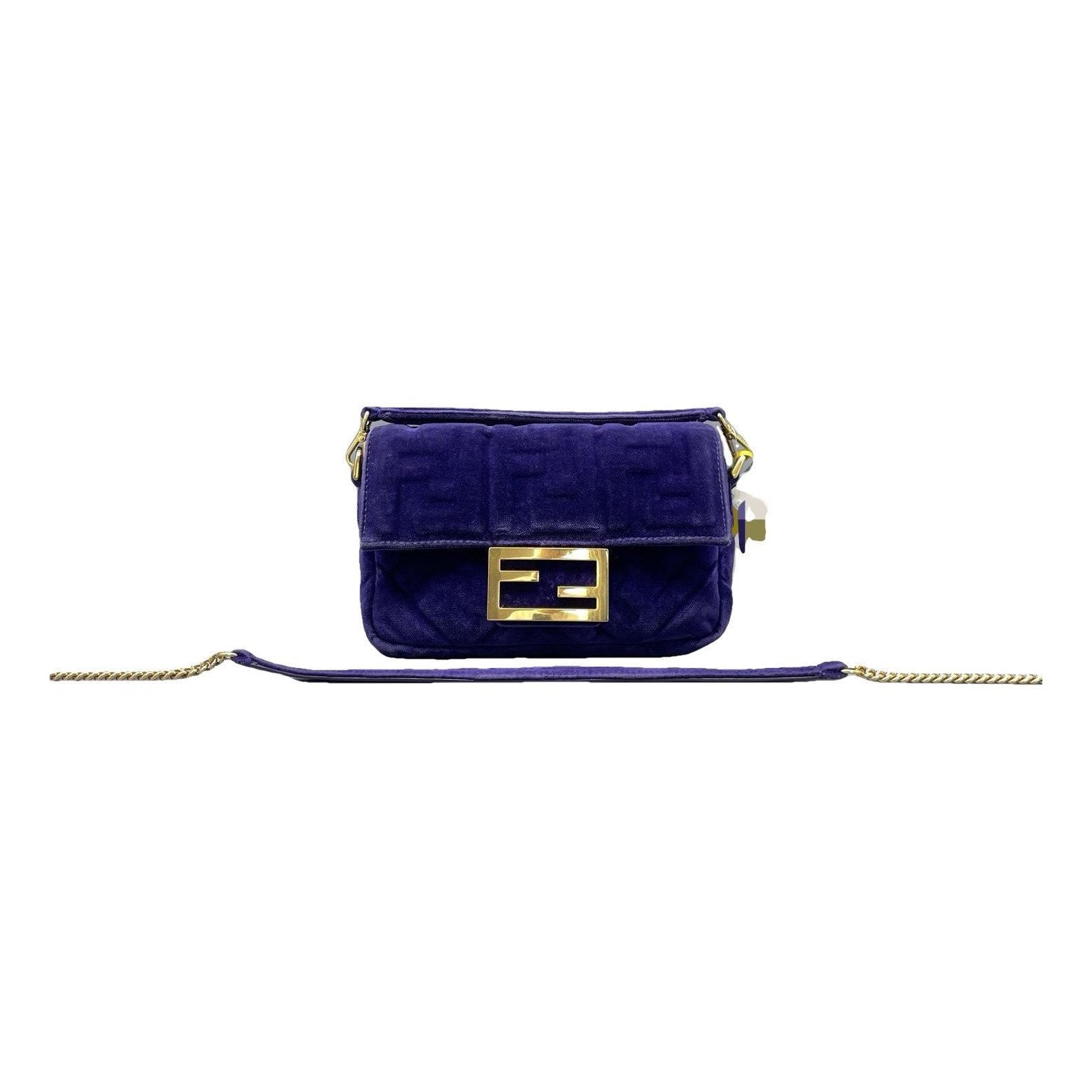Baguette cloth handbag