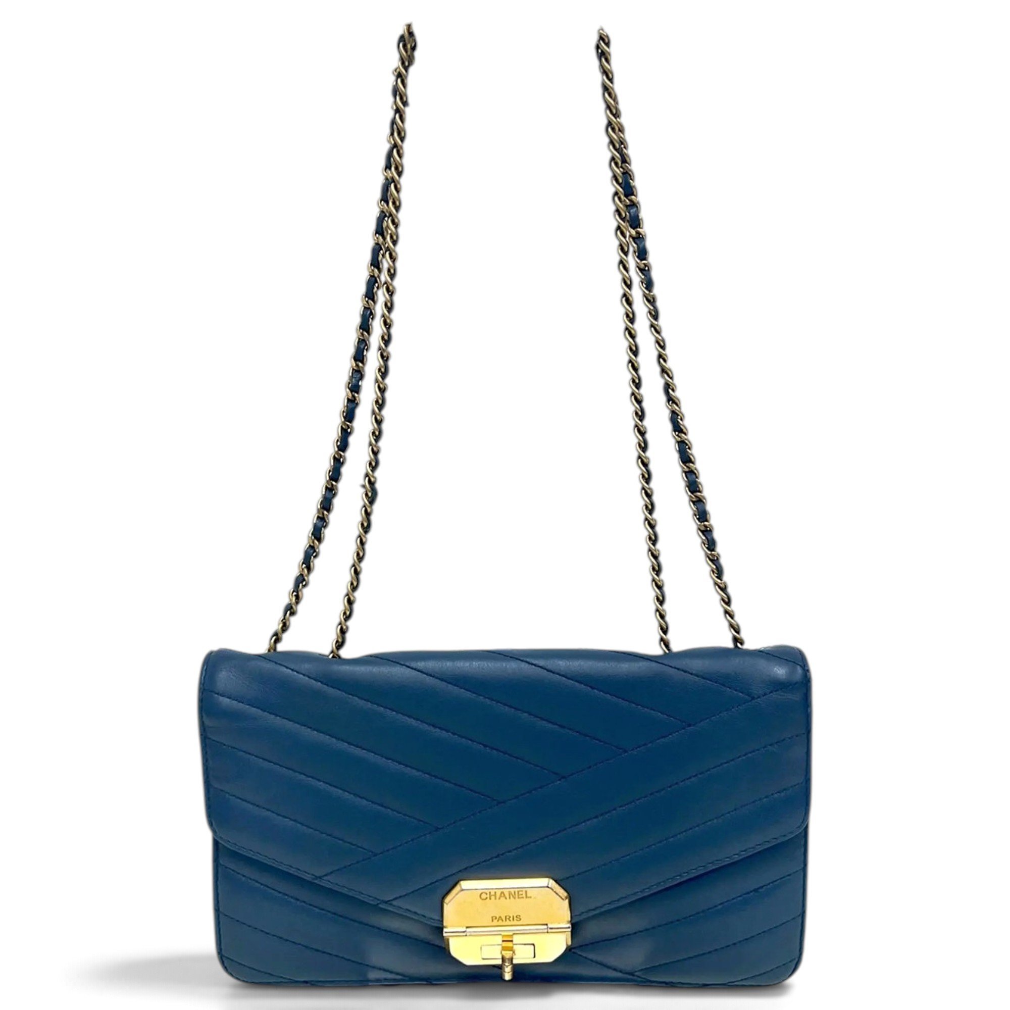 Chic With Me leather crossbody bag