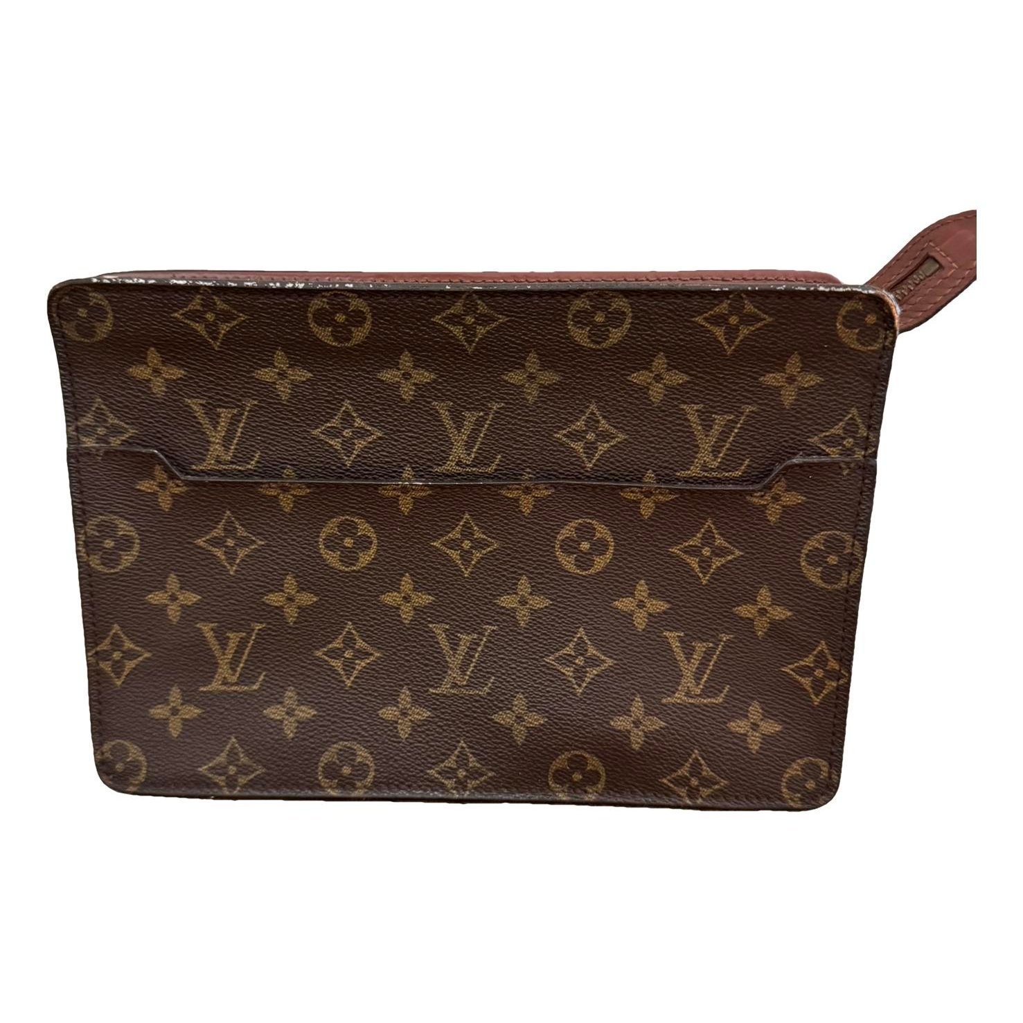 Leather clutch bag