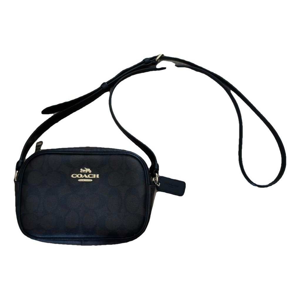 Leather clutch bag