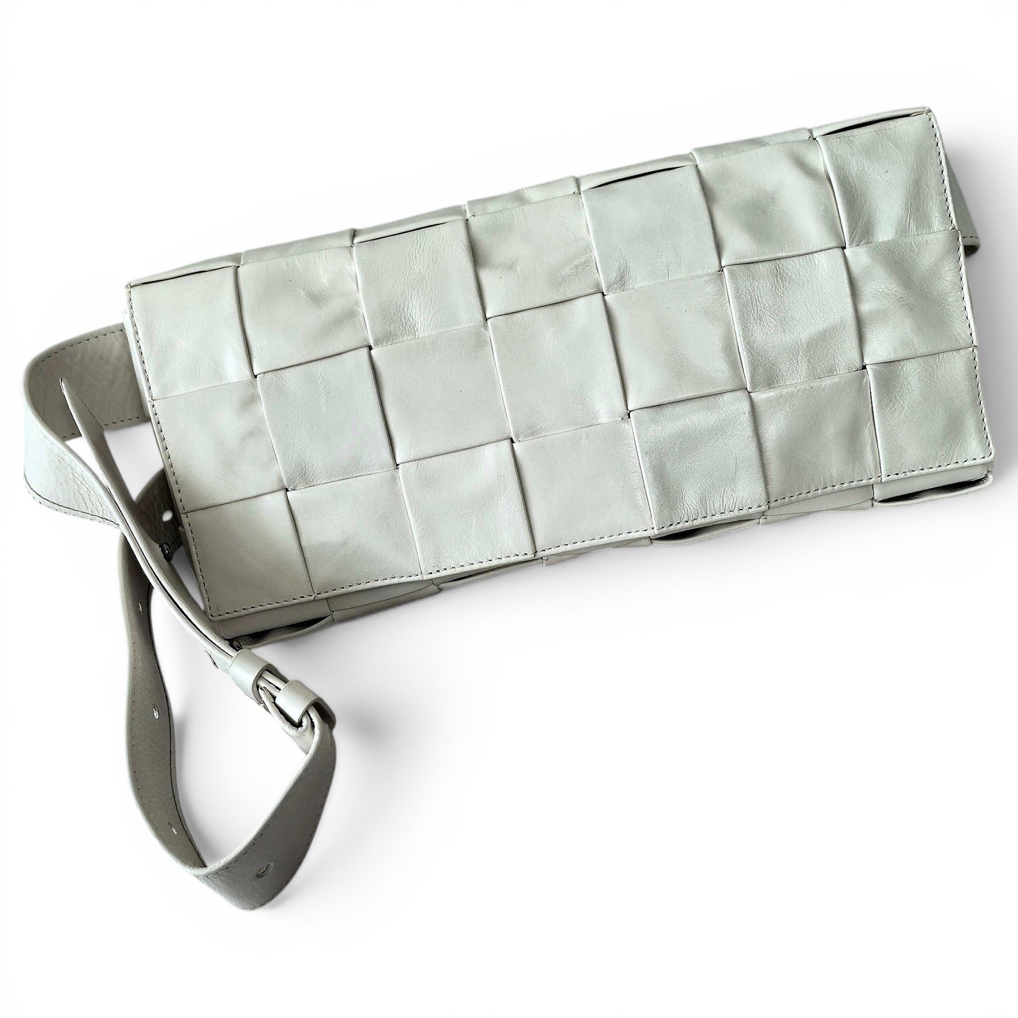 Cassette leather crossbody bag