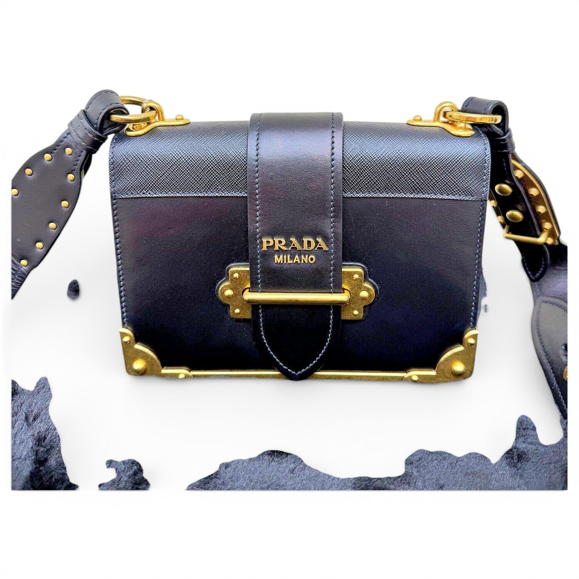 Leather handbag