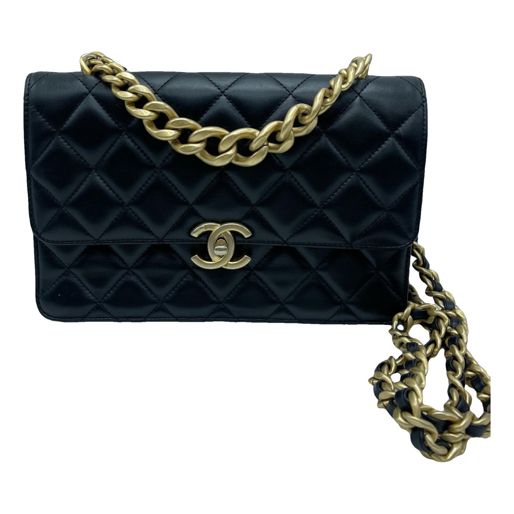 Timeless/Classique leather crossbody bag