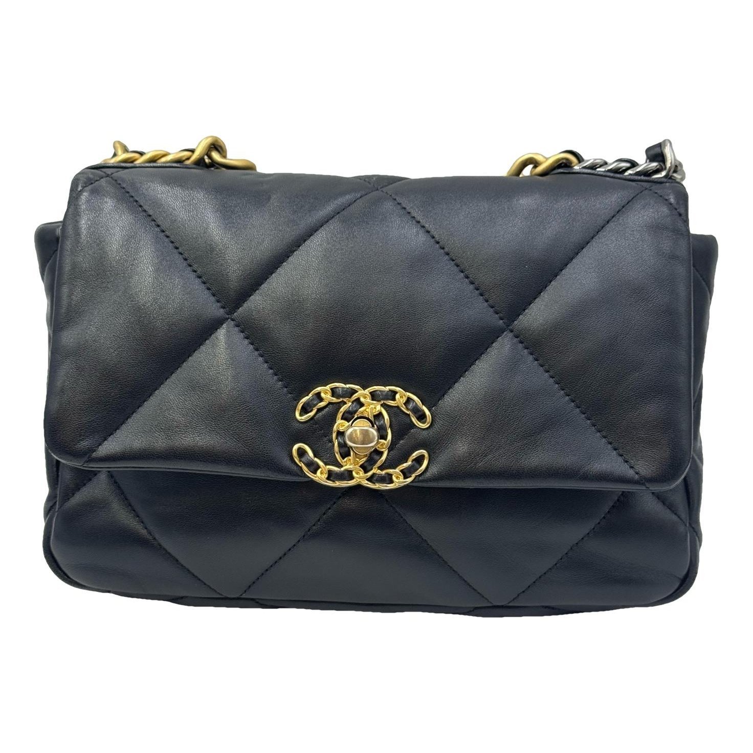 Chanel 19 leather handbag
