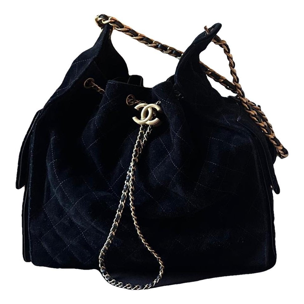 Chanel 25 handbag