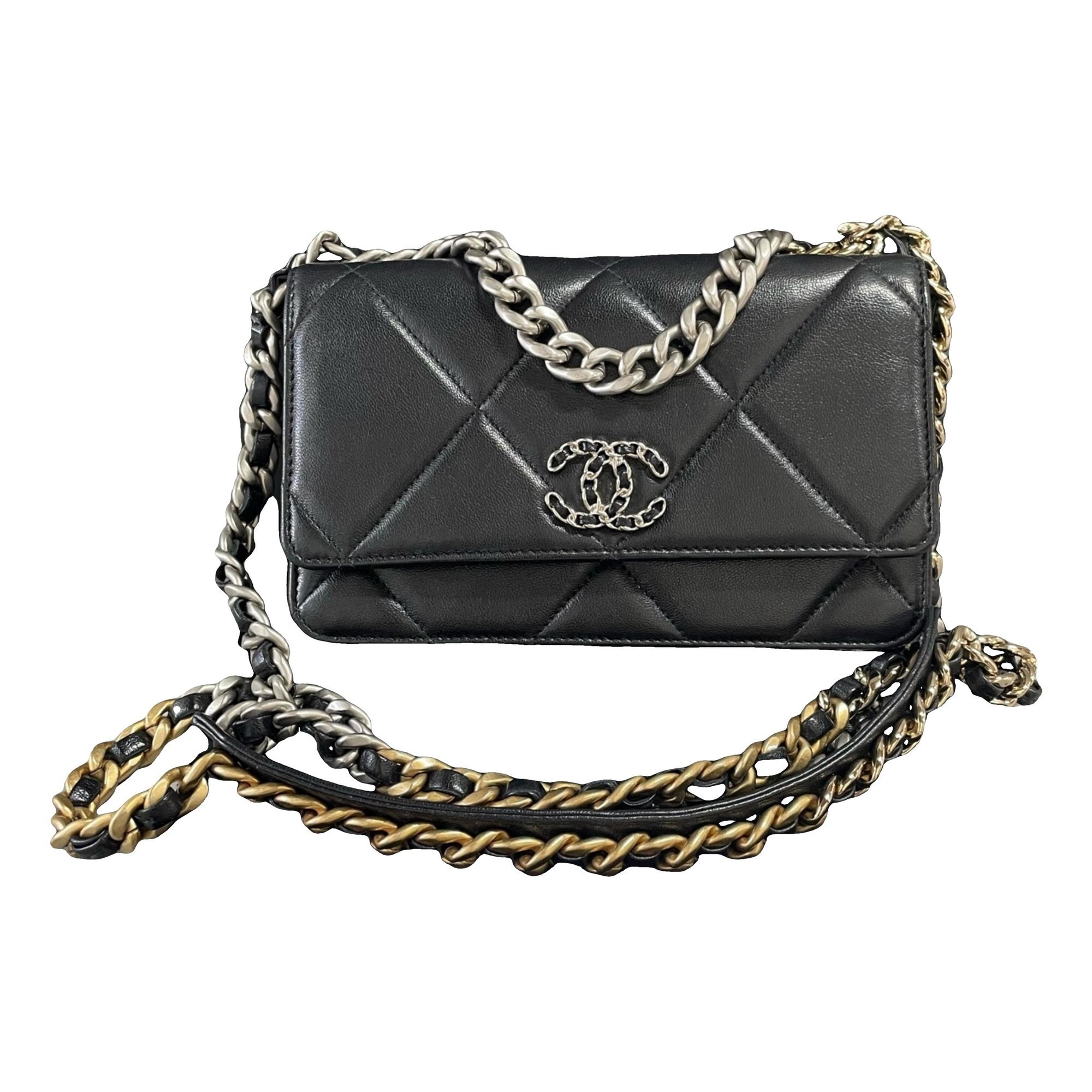 Wallet On Chain Chanel 19 leather handbag