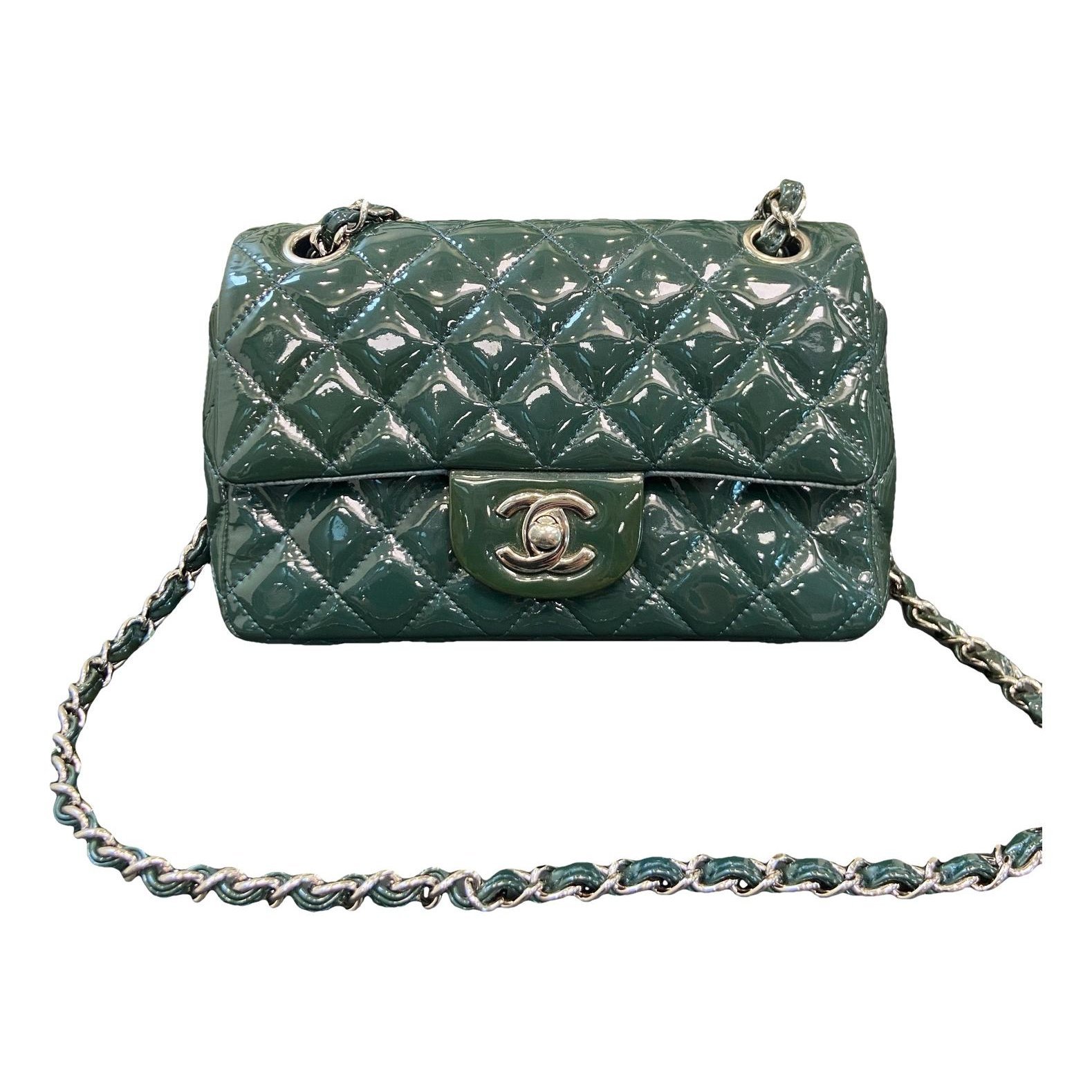 Timeless/Classique patent leather crossbody bag