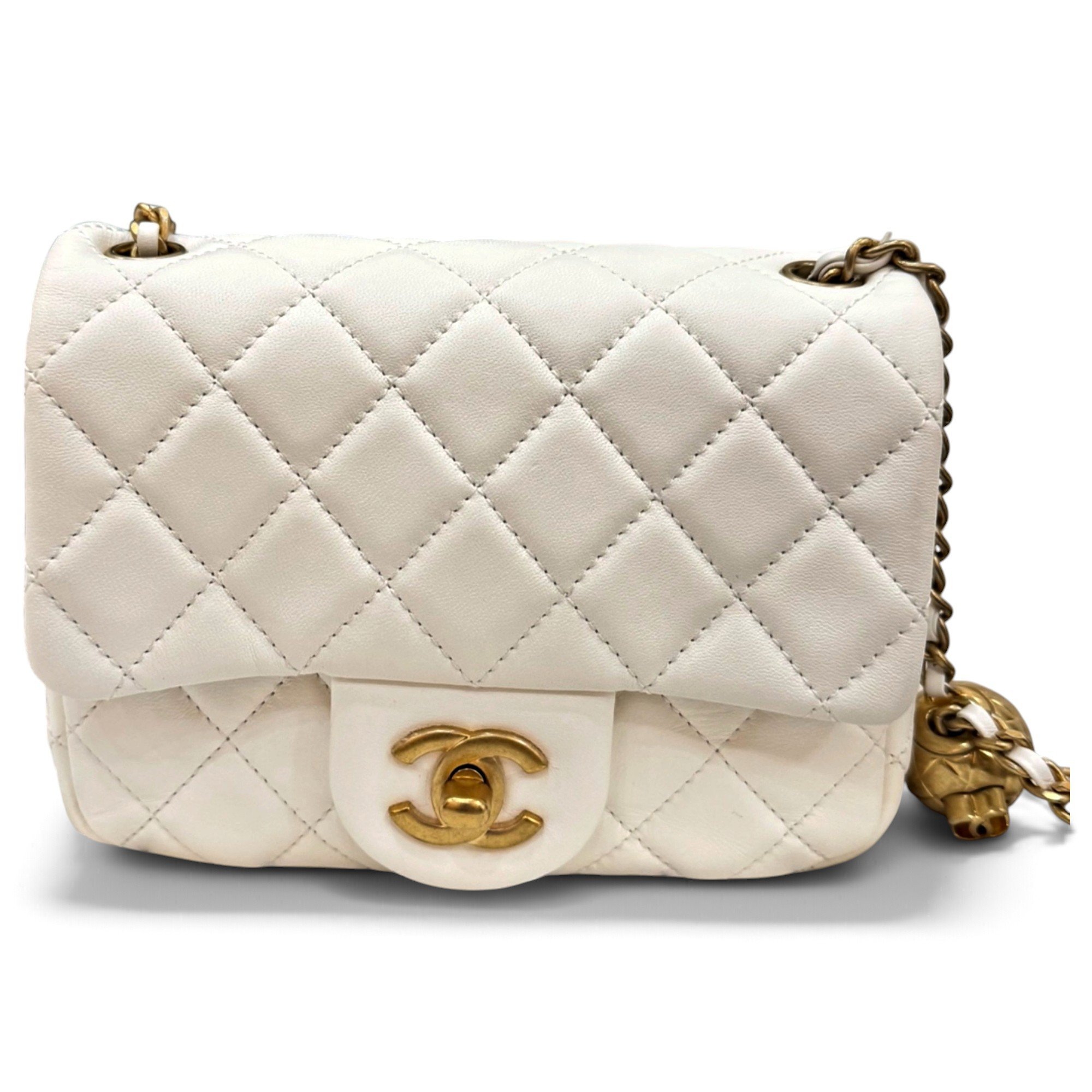 Chanel Timeless/Classique leather crossbody bag