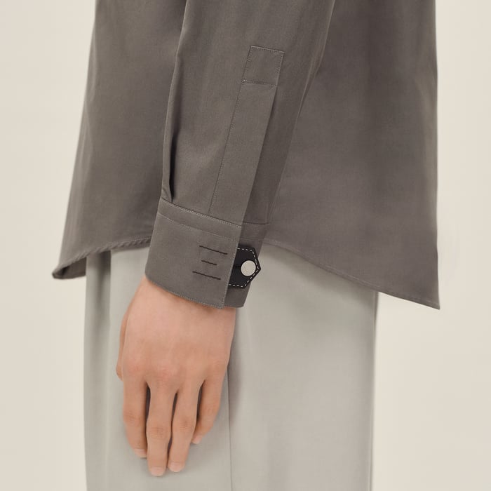 Gris Éléphant Straight Cut Shirt With Leather Detail
