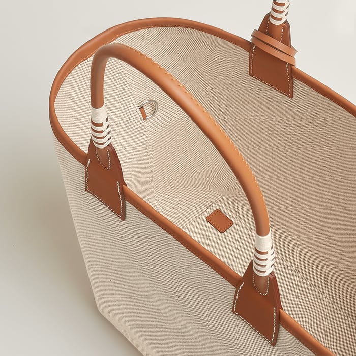 Steeple 28 Bag