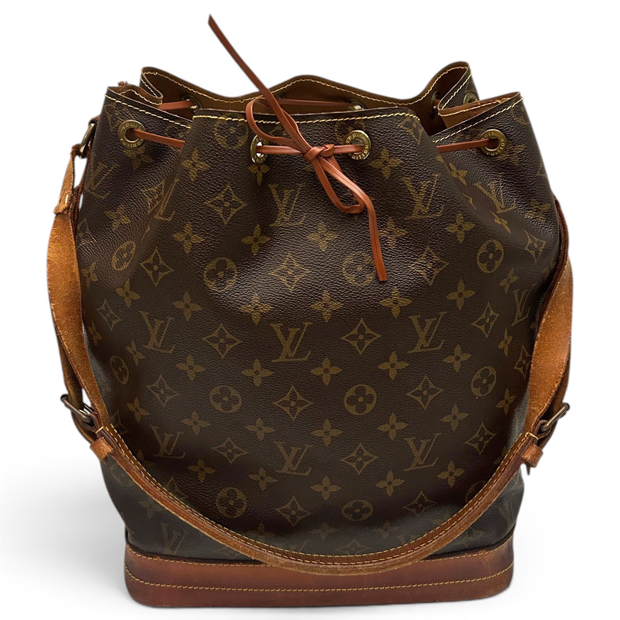 Noé leather handbag
