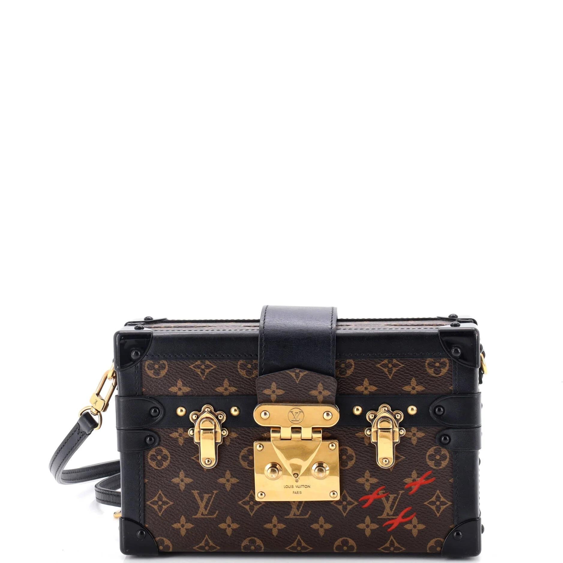Cloth clutch bag