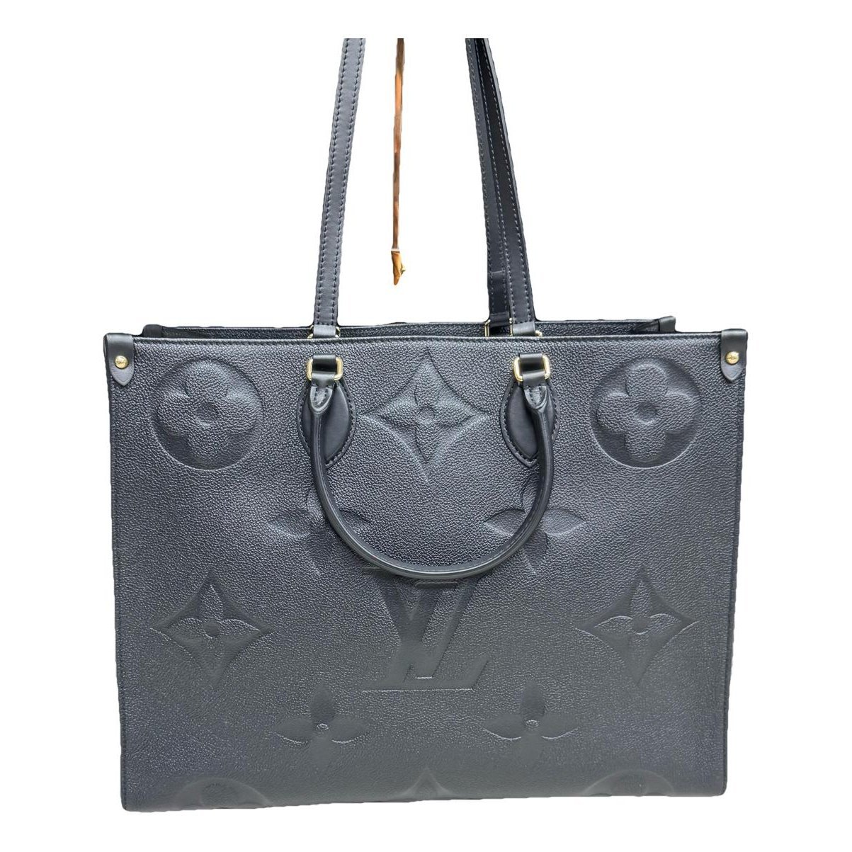 Onthego leather handbag