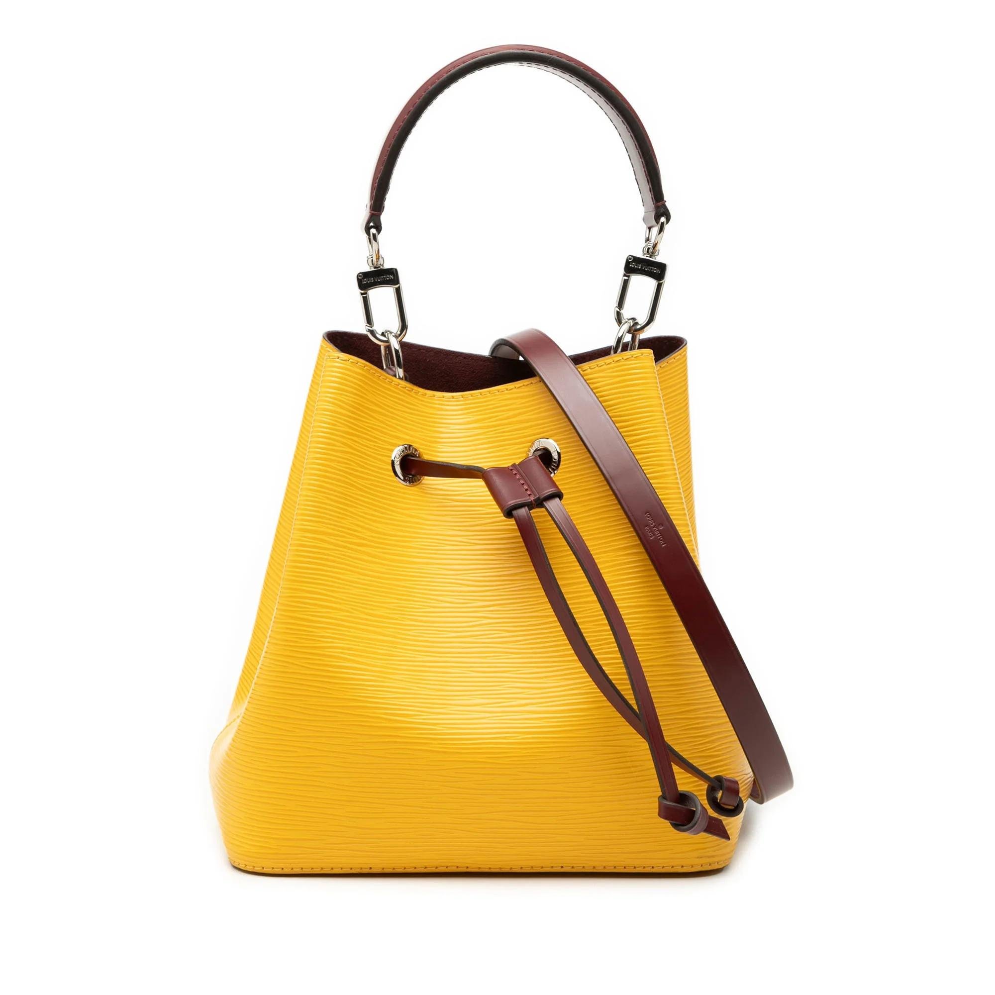 Bucket leather bag