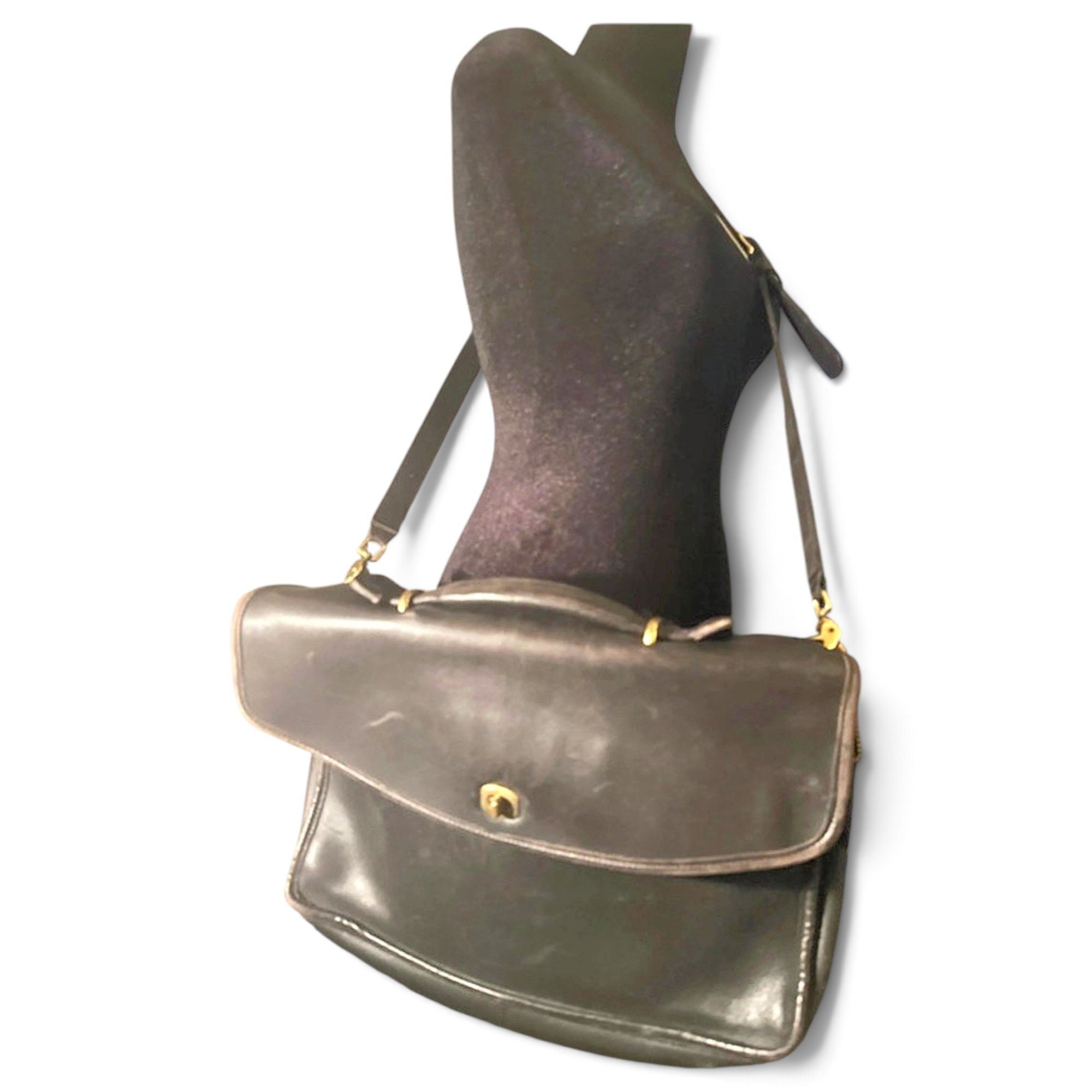 Cassie leather crossbody bag