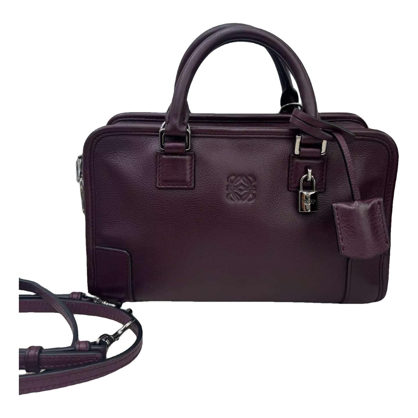 Amazona leather handbag