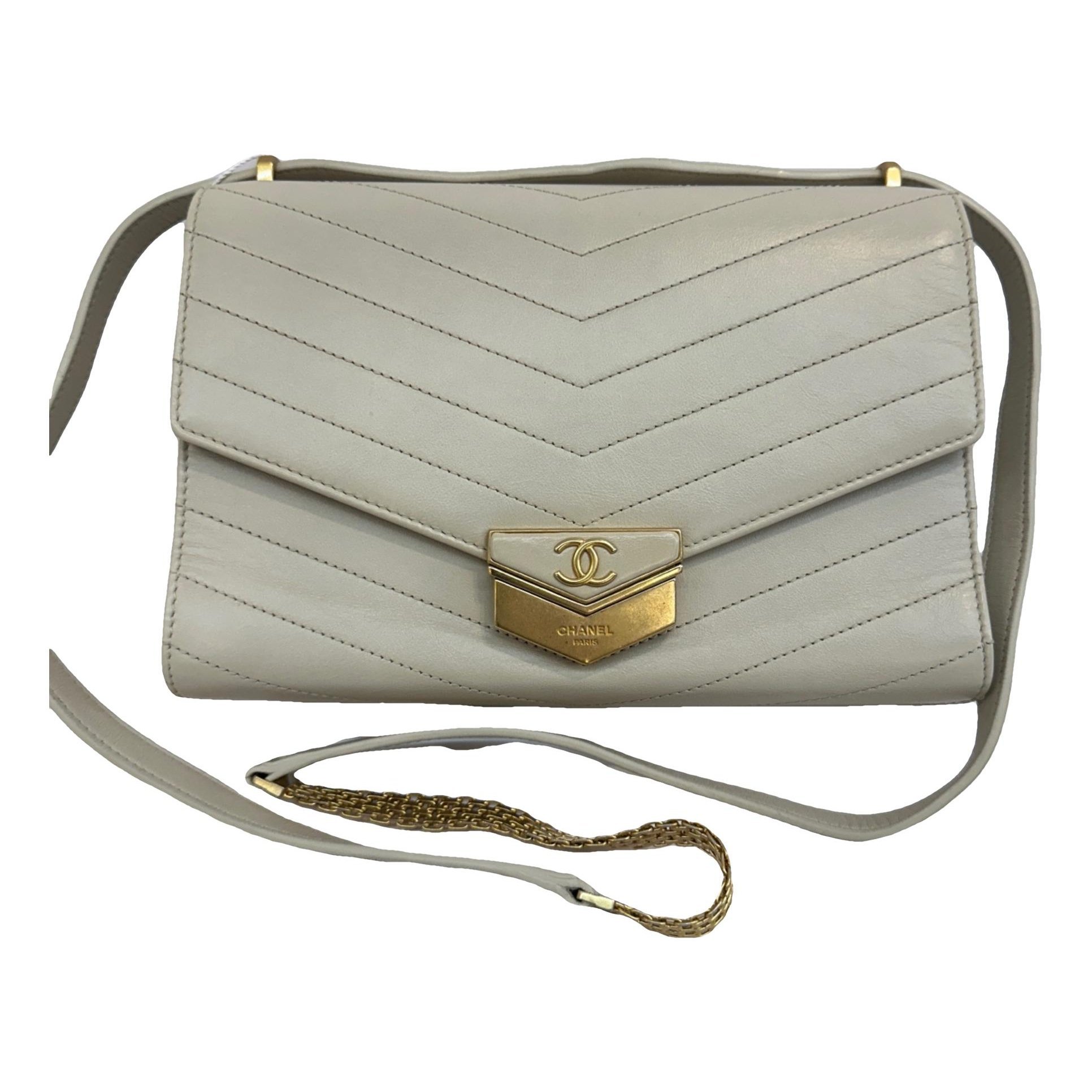 Chic With Me leather crossbody bag