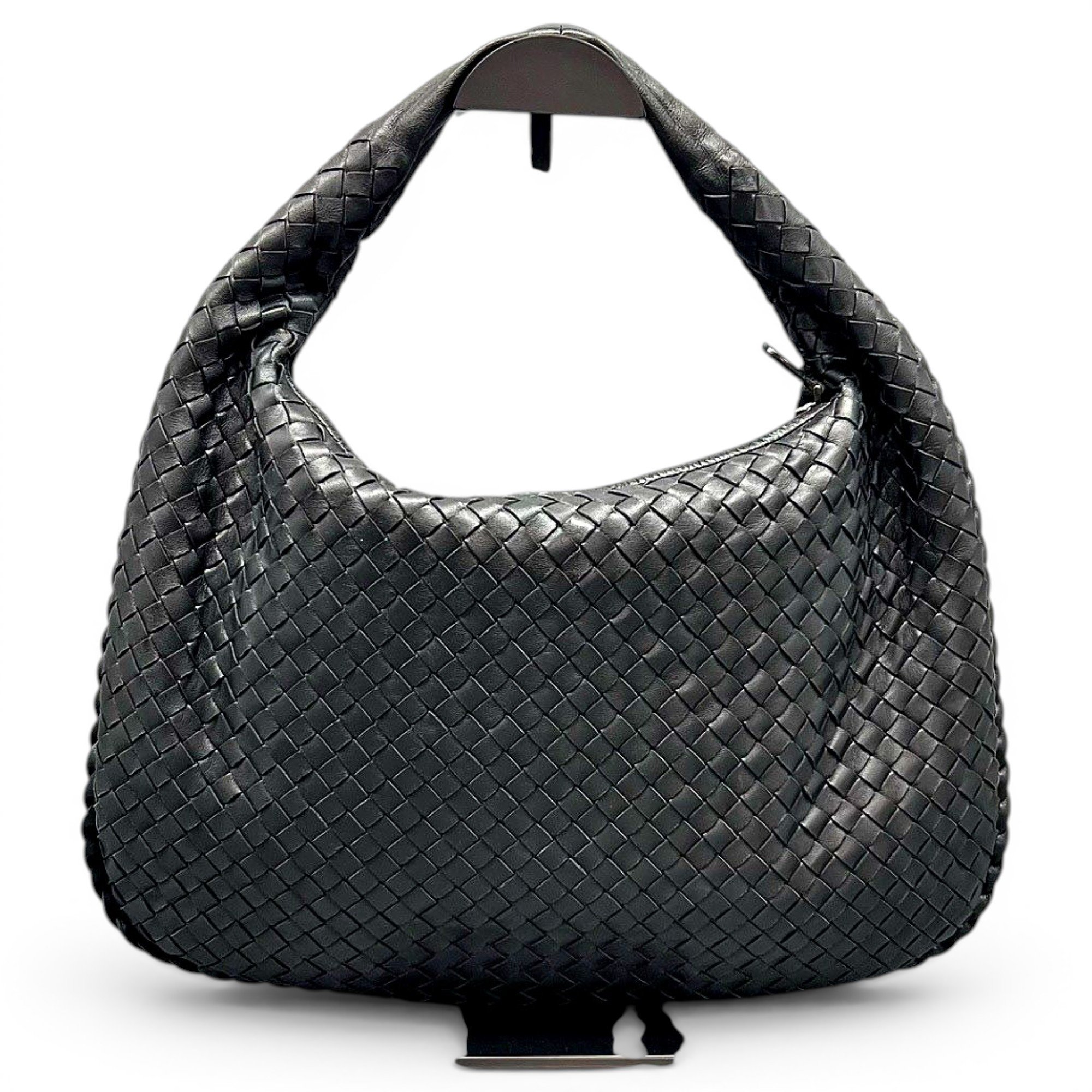 Veneta leather handbag