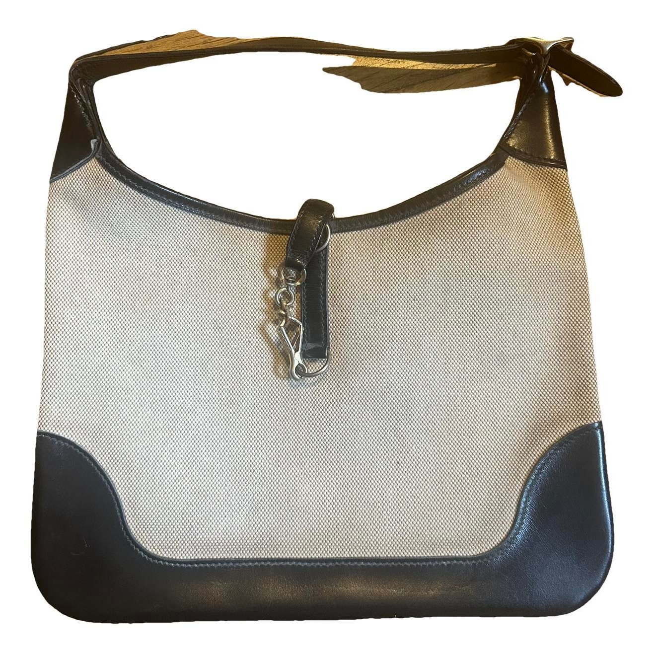 Trim cloth handbag