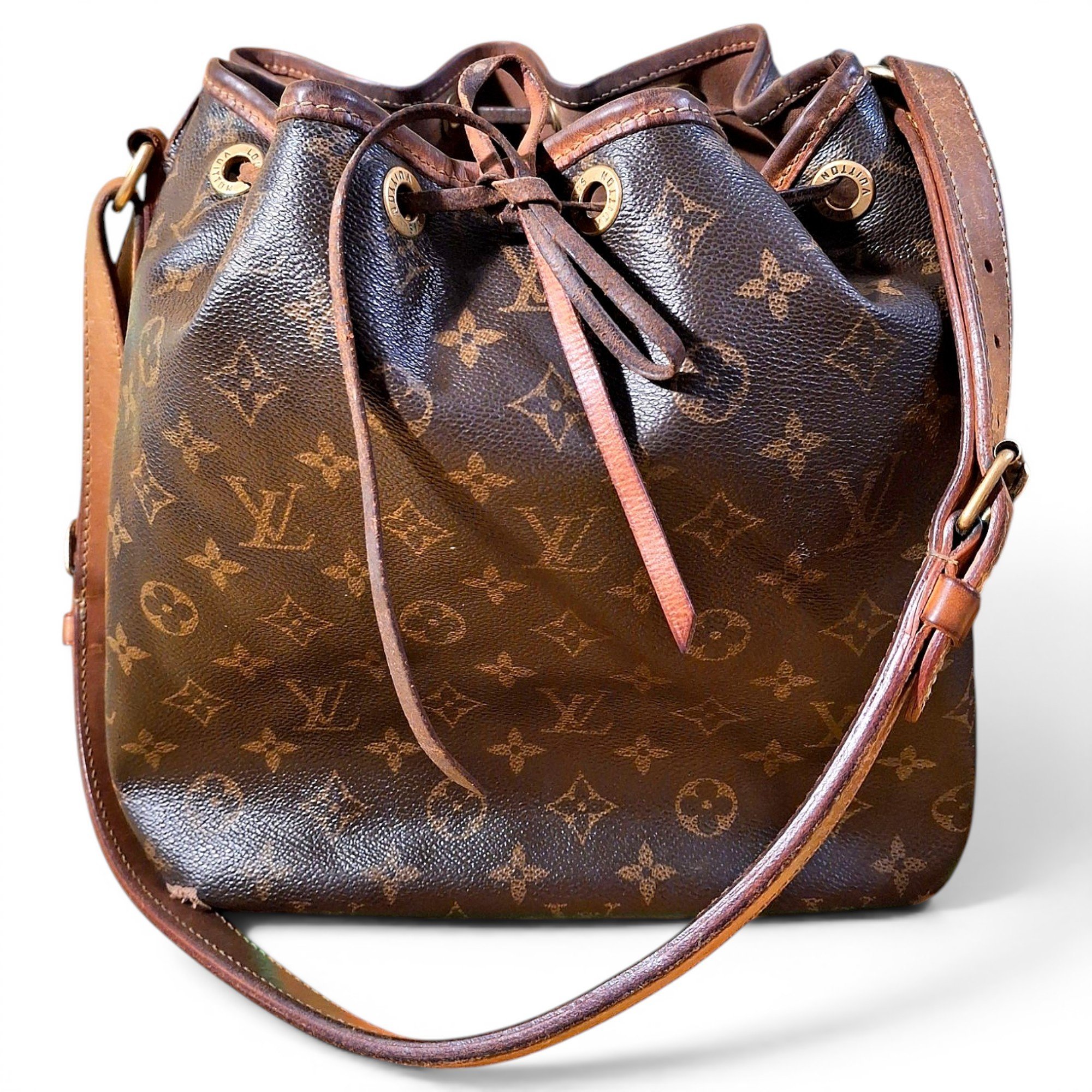 Noé leather handbag