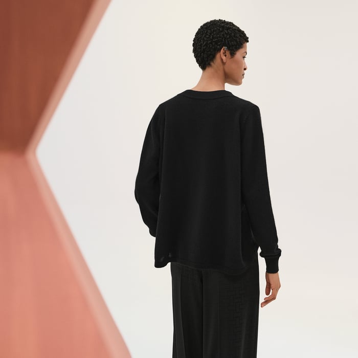 Noir Cashmere Long-sleeve Sweater