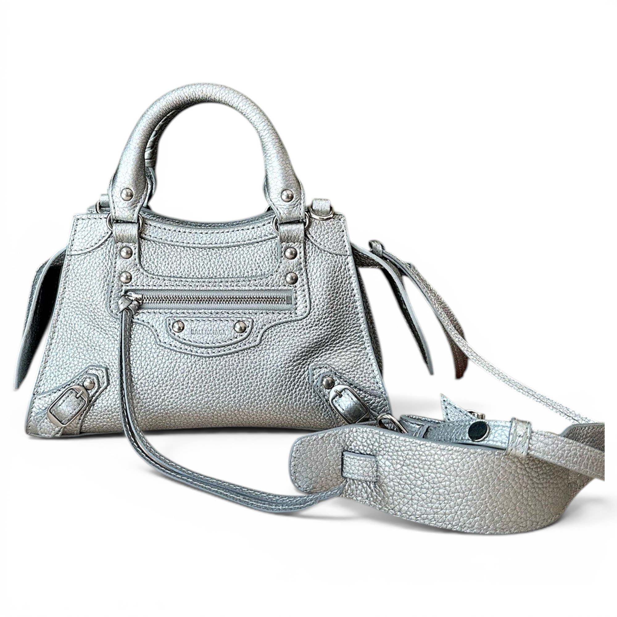 City leather handbag
