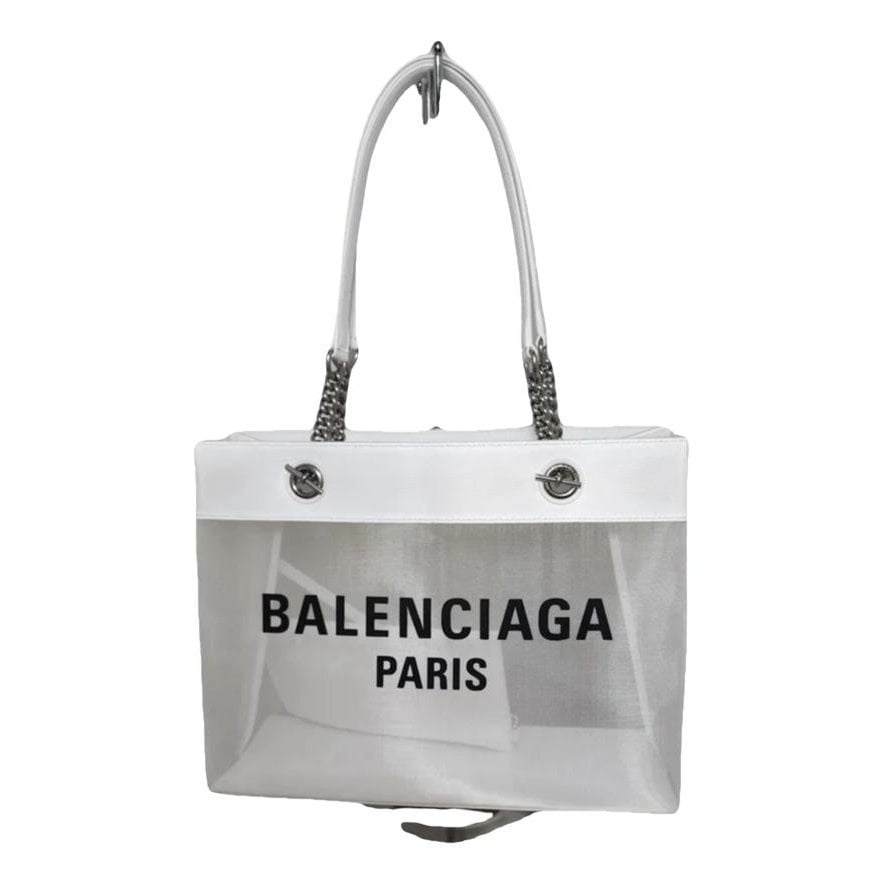 Leather tote