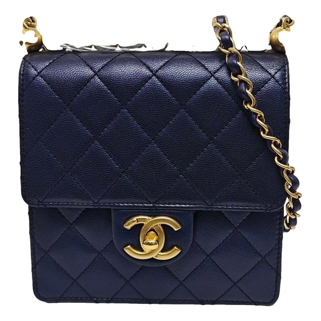 Timeless/Classique leather crossbody bag