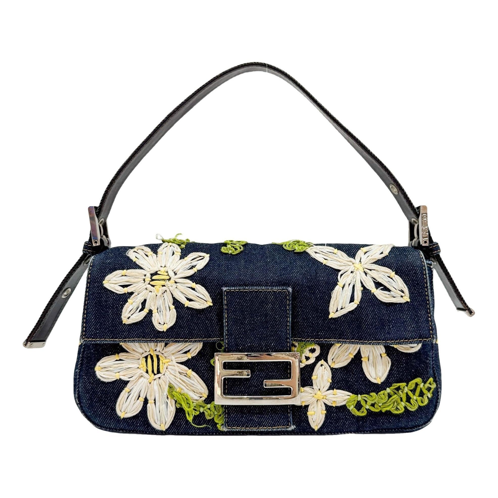 Baguette handbag