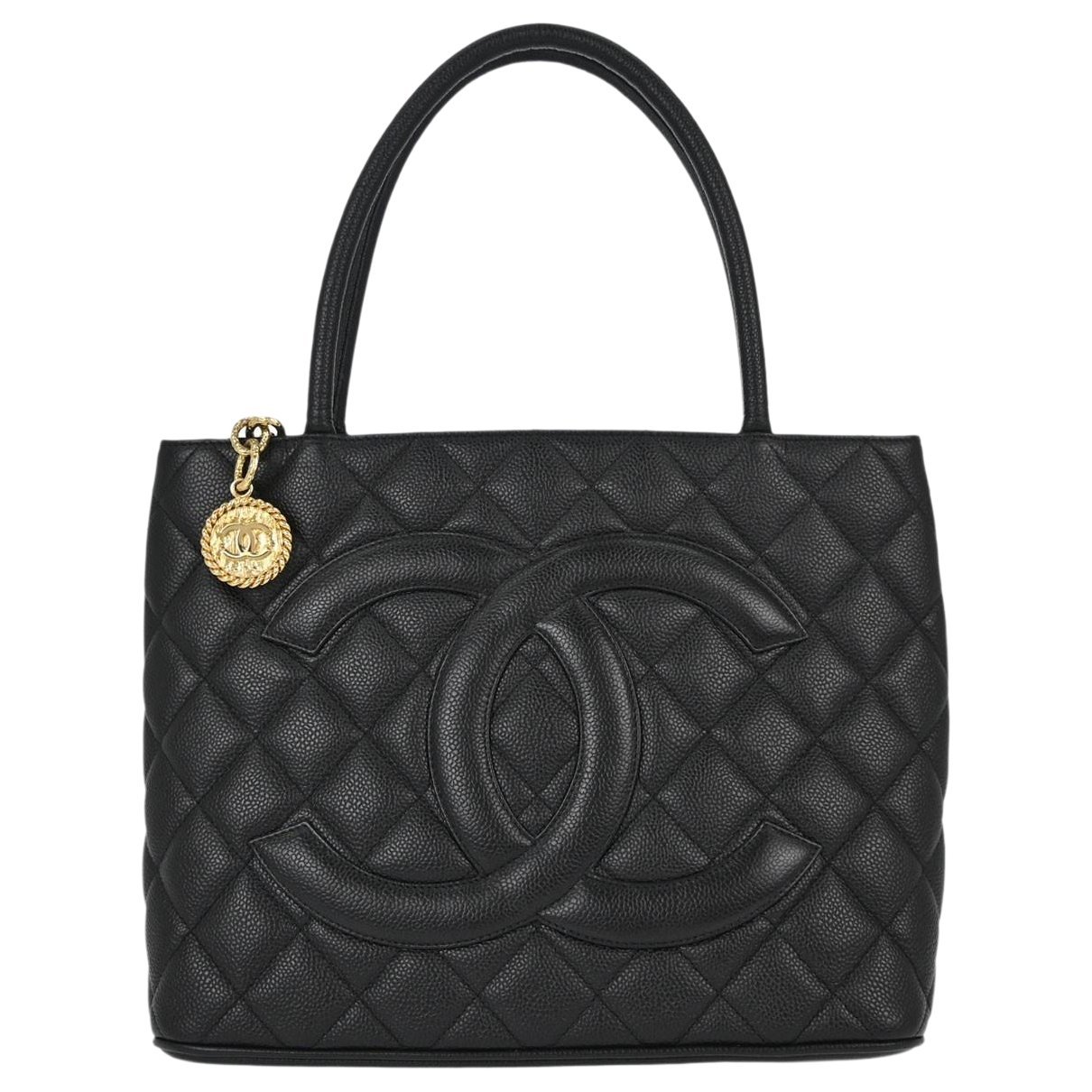 Médaillon leather tote