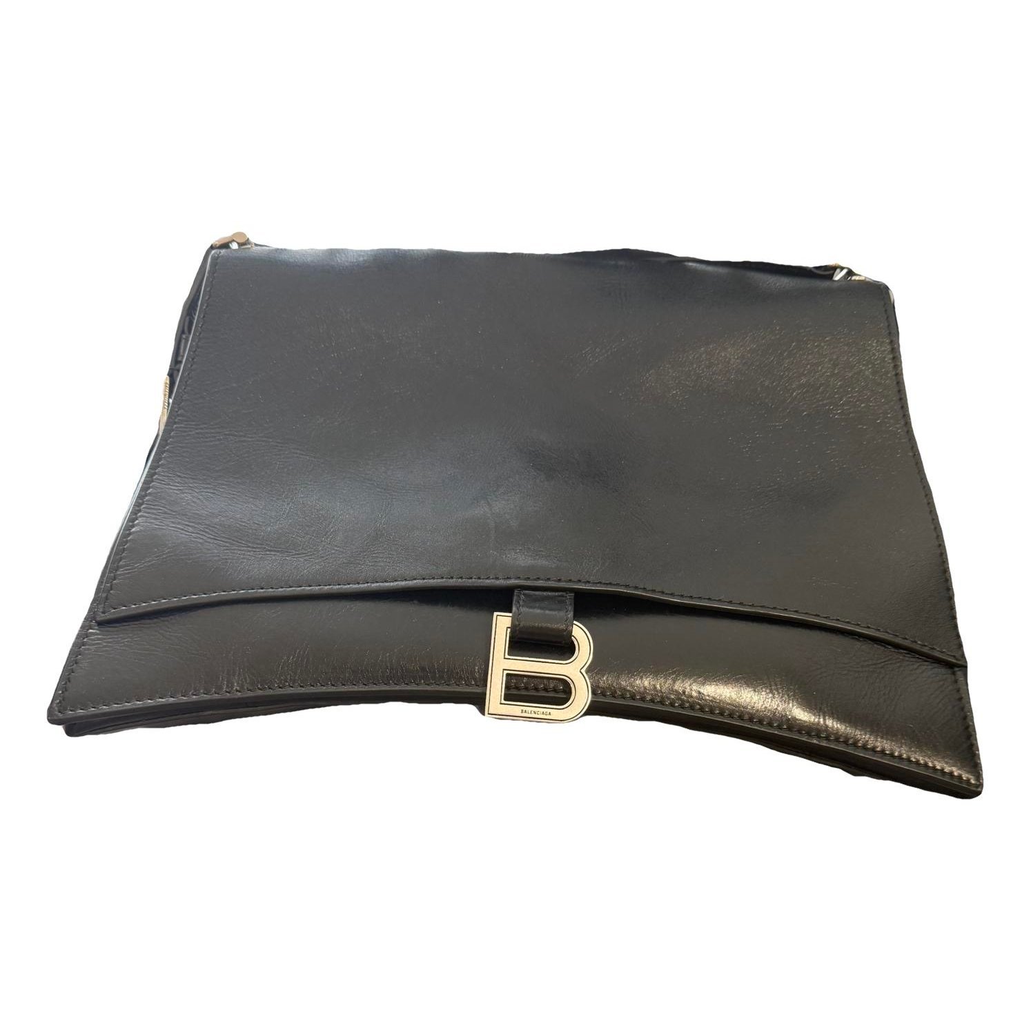 Crush leather handbag
